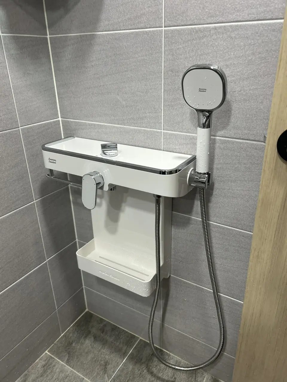 화장실누수 관련 샤워 설비 마감 확인 현장